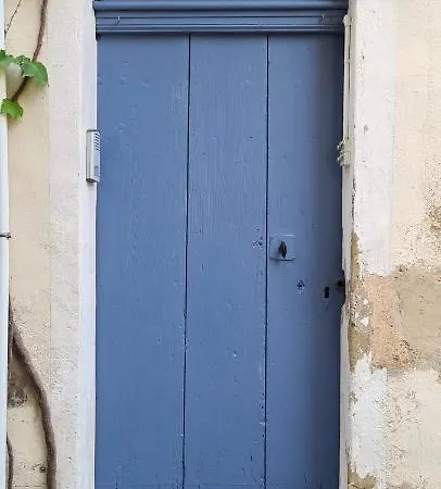 Cocon Du Papillon A *